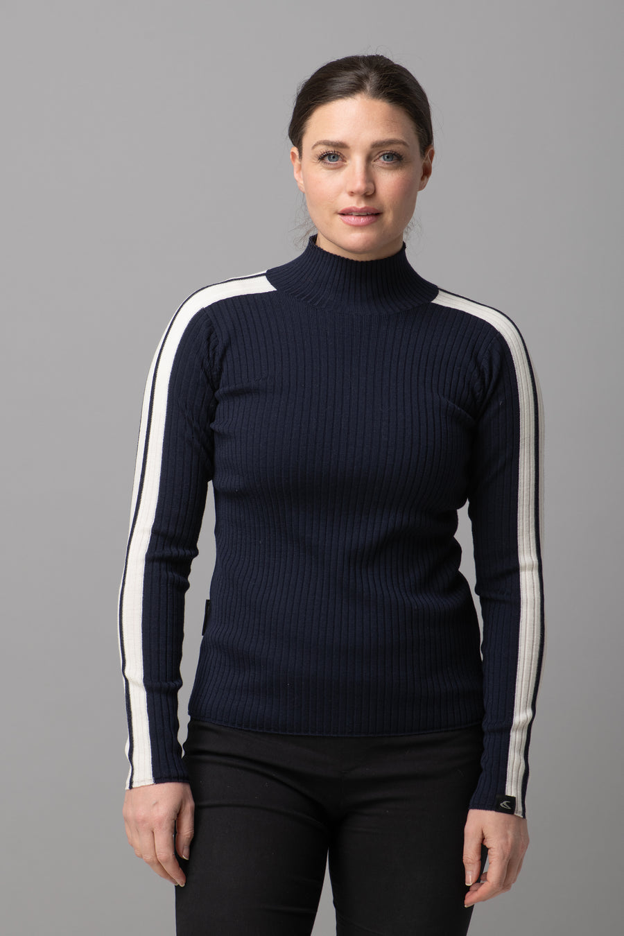 162-midnight navy/white
